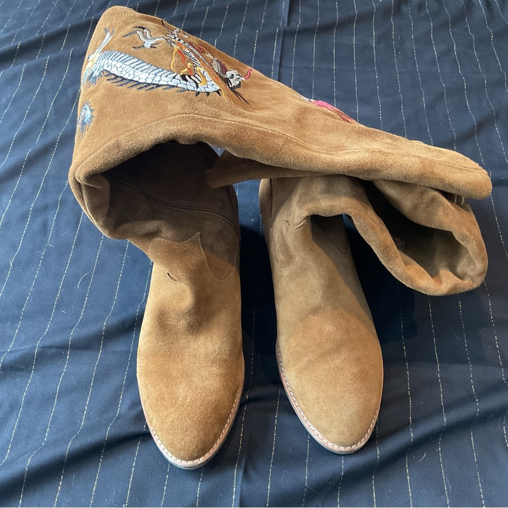 Vintage Embroidered Suede Tan Knee-High Boots Cheryl Crow 9.5 - Picture 6 of 7